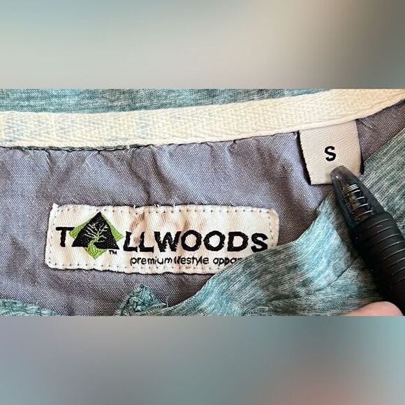 Tallwoods Premium Lifestyle Apparel Shirt Henley Sz Small Green Pocket 3 Buttons - Picture 9 of 9